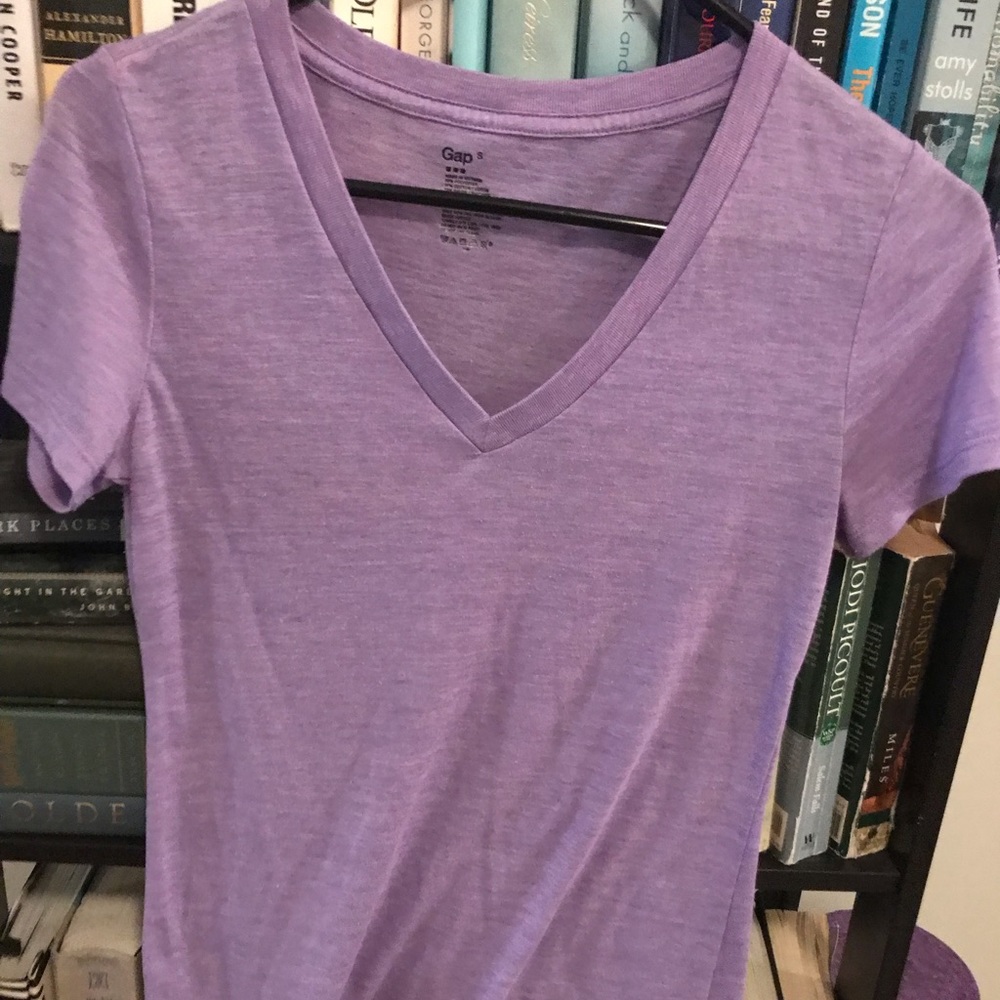 GAP purple tee shirt - so soft!